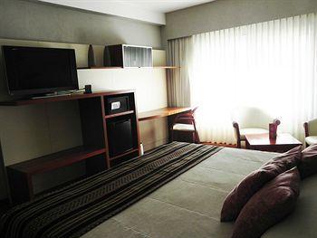 Hotel Quorum Golf, Tenis & Spa Кордоба Екстериор снимка