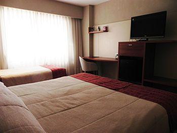 Hotel Quorum Golf, Tenis & Spa Кордоба Екстериор снимка